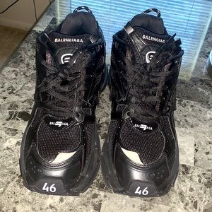 Balenciaga Runner Sneaker